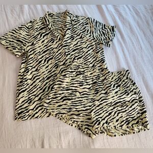 Everlane 100% Cotton Poplin Shirt And Shorts Matching Set, Animal Print, XL